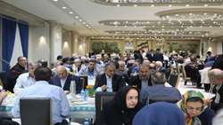 برگزاری ضیافت افطار با حضور بازنشستگان