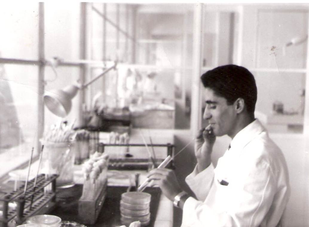 دکتر احمد فیاض، محقق ارشد بیماری هاری در گذر زمان